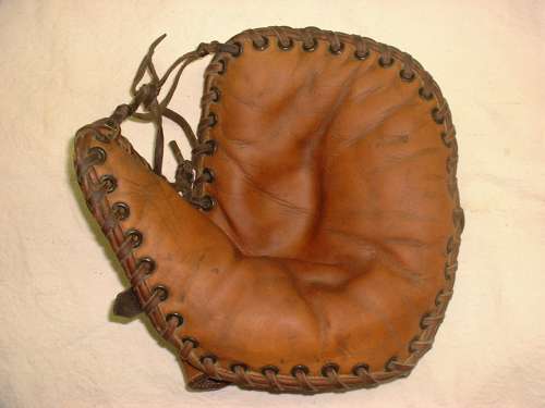 Joe Hauser Rawlings Mitt Front